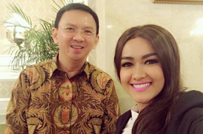 Habis Maia Estianty, Julia Perez Dibully Dukung Ahok Usai Isu Hina Agama