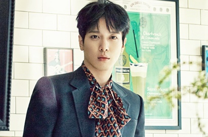 Siap-Siap Terpesona, Intip Liburan Ganteng Ala Jung Yong Hwa CN Blue di Paris
