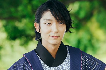 Bukan Sebagai Pangeran, Lee Jun Ki Pamer Foto Cool Bikin Fans Meleleh