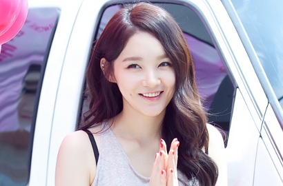 'Wajah Baru' Bikin Netter Miris, Kang Min Kyung Davichi Oplas?