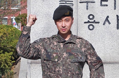 Wah, Kepemimpinan Yunho TVXQ Saat Wamil Tarik Perhatian Media Amerika