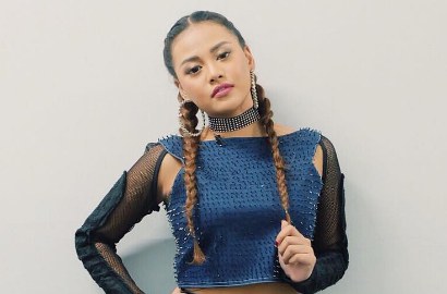 Duh, Aurel Hermansyah Ditertawakan Gara-Gara Pose Ngangkang