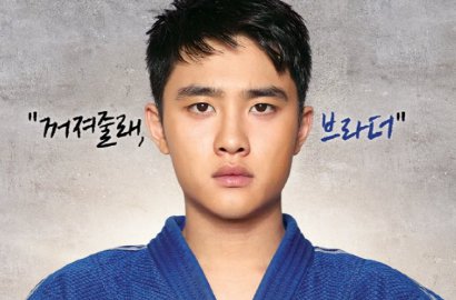 'Main' di Bar, D.O. EXO Pasang Wajah Serius di 'Hyung'