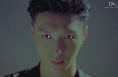 Basah-Basahan, Abs Lay di Teaser MV 'Lose Control' Bikin Salah Fokus