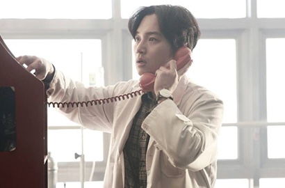 Tak Berkumis, Foto Adegan Byun Yo Han di 'Will You Be There?' Bikin Fans Girang