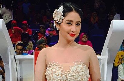 Foto Porno Tiba-Tiba Muncul di Instagram, Dewi Persik Curigai Orang Ini