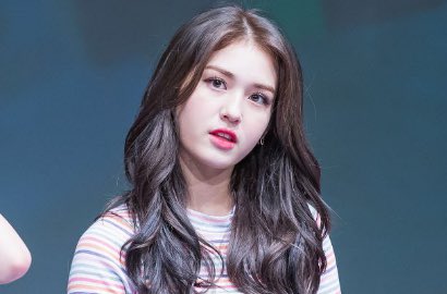 Ternyata Somi IOI Punya 'Kembaran' di Brazil, Cantik Mana?
