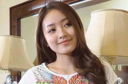 Cut Meyriska cs Hadiri Nikahan Stefan, Natasha Wilona: yang Berlalu Biarlah Berlalu