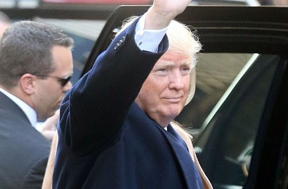 Tolak Donald Trump Jadi Presiden AS, Peniti Jadi Simbol Perlawanan Warga