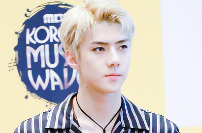 Sedang Ngetren, Begini Gantengnya Sehun Ikut-Ikutan Potong Poni Super Pendek
