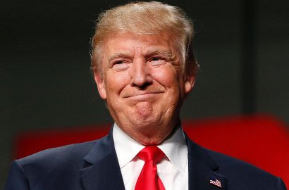 Donald Trump Susun Rencana Pendataan Imigran Muslim