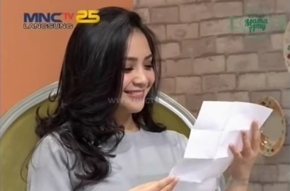 Nagita Malas Baca Surat Cinta Raffi Jaman Dulu, Gara-Gara Merasa Dibohongi?