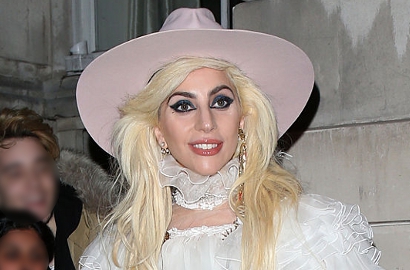 Wajah Tak Dikenali, Lady GaGa Dituduh Operasi Plastik