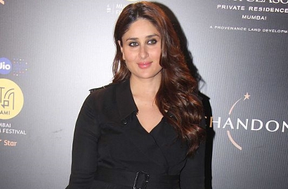 Perut Semakin Besar, Kareena Kapoor Nekat Datang ke Pesta