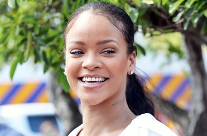 Gagal Masuk Nominasi Album Terbaik Grammy Awards 2017, Rihanna Kecewa?