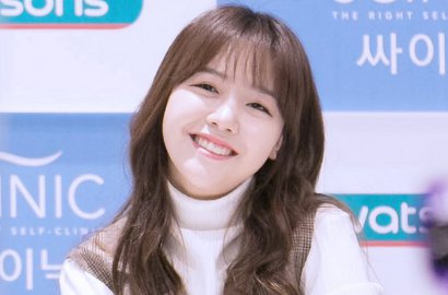 Tampil Vintage, Seksinya Minah Umbar Belahan Dada di Pemotretan Baru
