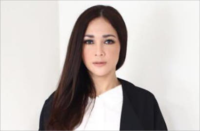 Bikin Meme 'Emak-Emak Berdaster', Belahan Dada Maia Estianty Jadi Sorotan