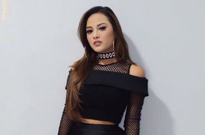 Pamer Pantat dan Wajah 'Anjing', Aurel Malah Dipuji Seksi