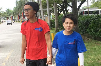 Jadi Meme 'Dulunya Tomboy Sekarang Cantik', Istri Aming Seksi Pamer Pundak Ala Bunga Citra Lestari