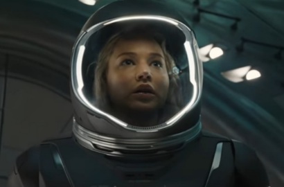 Chris Pratt Terkatung-Katung di Luar Angkasa, Jennifer Lawrence Panik di 'Passengers'