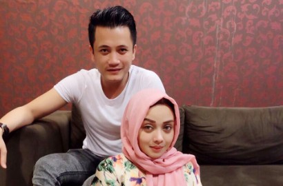 Tampil Ala Pengantin Muslimah, Terry Putri dan Tirta Drive Diam-Diam Menikah?