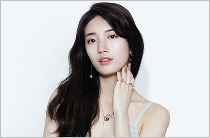 Umbar Bahu Mulus di Cosmopolitan, Cantiknya Suzy Dijamin Bikin Silau