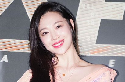 Posting Aneh-Aneh Lagi, Sulli Pamer Bakar Lukisan Bikin Ngeri Netter