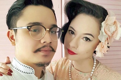 Berlutut Sambil Bawa Cincin, Romantisnya Cara Derby Romero Lamar Kekasih