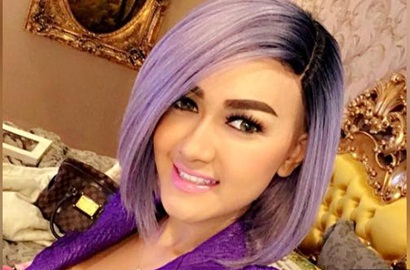 Kesulitan Jalan Karena Kankernya, Julia Perez Tetap Nekat Umroh