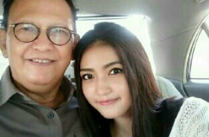 Gading Masih Bungkam, Roy Marten Tak Enak Pada Istri Soal Isu Nikahi Cewek Cabe-Cabean