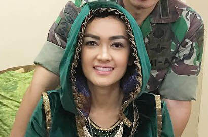 Hadiri Pengajian, Tangisan Julia Perez Pecah Saat Minta Maaf dan Mohon Doa Kesembuhan