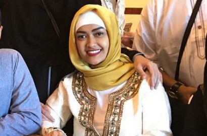 Cantik Berhijab, Julia Perez Optimis Ibadah Umroh Meski Kursi Roda Hilang