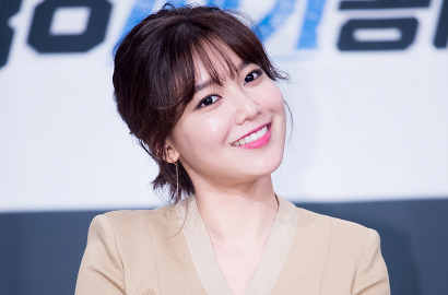 Pamer Foto Bareng Kakak, Sooyoung SNSD Diejek Kalah Cantik