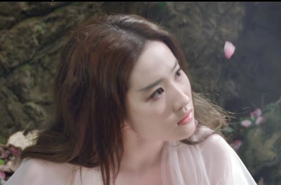 Bak Dongeng, Mesranya Liu Yifei Cium Yang Yang di Teaser 'Once Upon a Time'