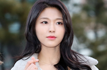 Populer dan Cantik, Seolhyun Ngaku Tak Dikenali Orang Saat Naik Transportasi Umum