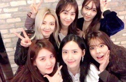 Dukung Debut Film Yoona, SNSD-Leeteuk Cs Seru-Seruan di Acara Premiere