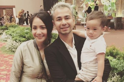 Raffi Ahmad Pakai Kaus 'Jarang Pulang', Netter Kasihani Nagita dan Rafathar