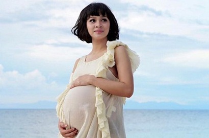 Menegangkan, Seperti Ini Cerita Andien Saat Melahirkan Secara Water Birth