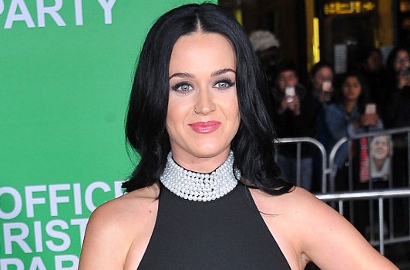 Ubah Gaya Rambut, Inilah Penampilan Mengejutkan Katy Perry di Ultah Orlando Bloom