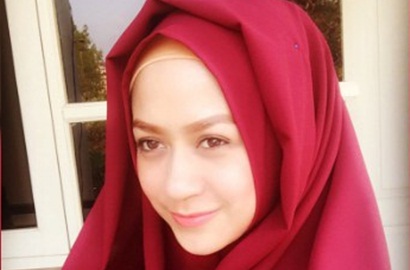 Pasrah, Shinta Tanjung Sedih Akhirnya Resmi Cerai dengan Ustadz Zacky Mirza?