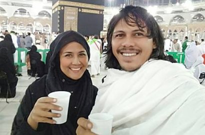 Terungkap, Inilah Alasan Suami Tak Setuju Ria Irawan Pakai Hijab