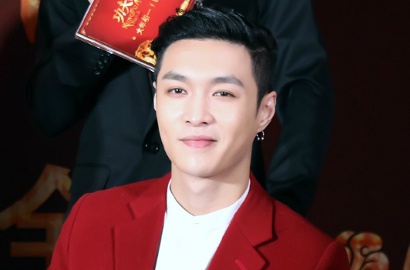 Jadwal Padat, Lay EXO Terungkap Sempat Terkapar di Bandara Gara-Gara Kelelahan