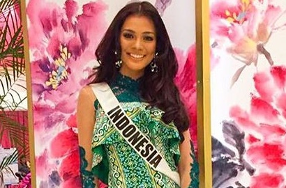 Kezia Warouw Pakai Kebaya dan Pamer Paha Mulus, Netter: Juara Miss Universe