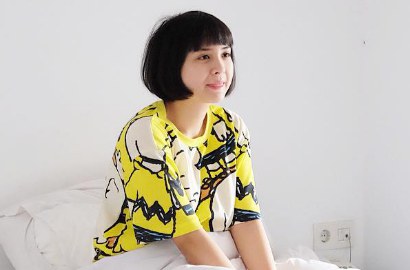 Nikmati Kehamilan Pertama, Putri Titian dan Junior Liem Pose di Ranjang