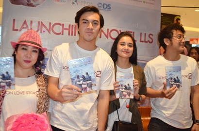 Dibuat Sekuel, Rizky Nazar Jadi Orang Ketiga di 'London Love Story 2'