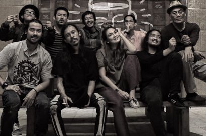 Bangun Chemistry, Kocaknya Luna Maya-Rio Dewanto cs Main Ini di BTS 'Filosofi Kopi 2'