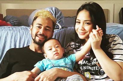 'Rafathar' Tulis Pesan Buat Raffi dan Nagita, Fans: Terharu Banget