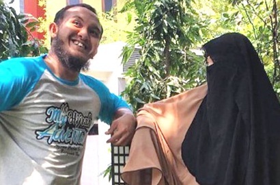 Idap Penyakit Kulit Langka, Istri Caisar Merasa Terpukul?