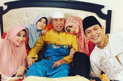 Penuh Tawa Bahagia, Intip Meriahnya Syuting Terakhir 'Tukang Bubur Naik Haji'