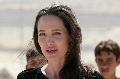 Kembali Jadi Aktivis, Angelina Jolie Ikut Menentang Kebijakan Donald Trump